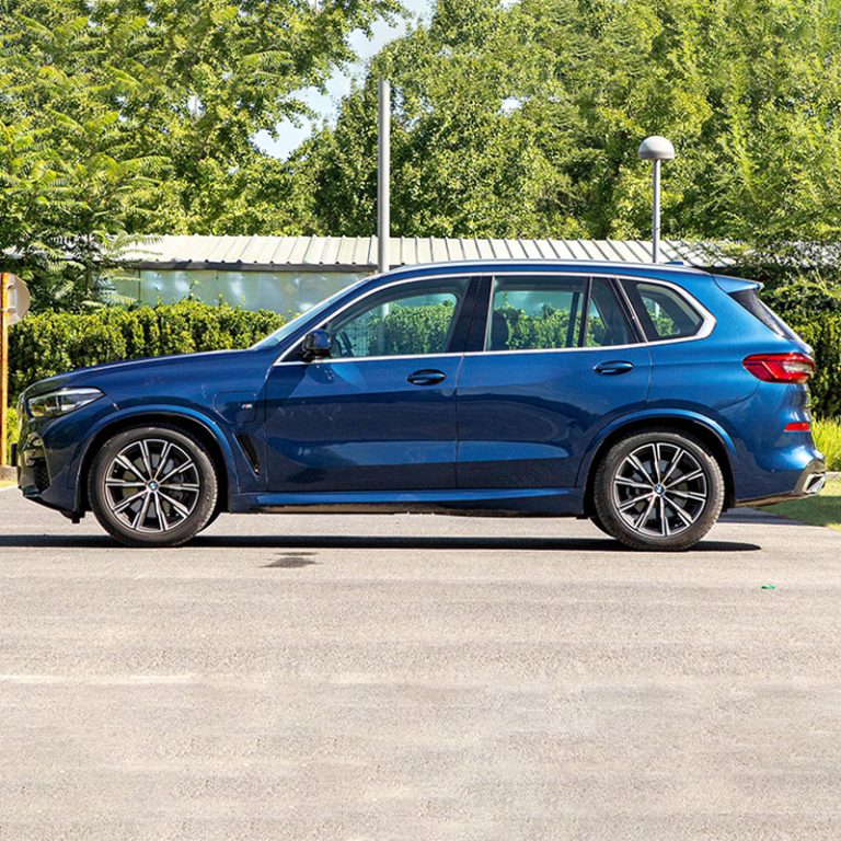 BMW-X5 Phev-Side