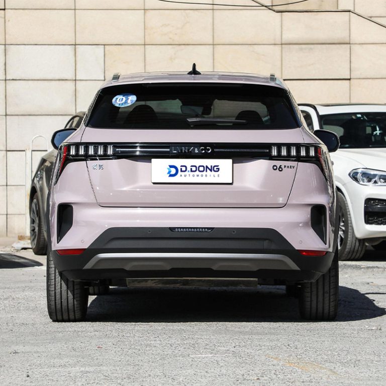 LYNK&CO-06 Phev-Dead astern