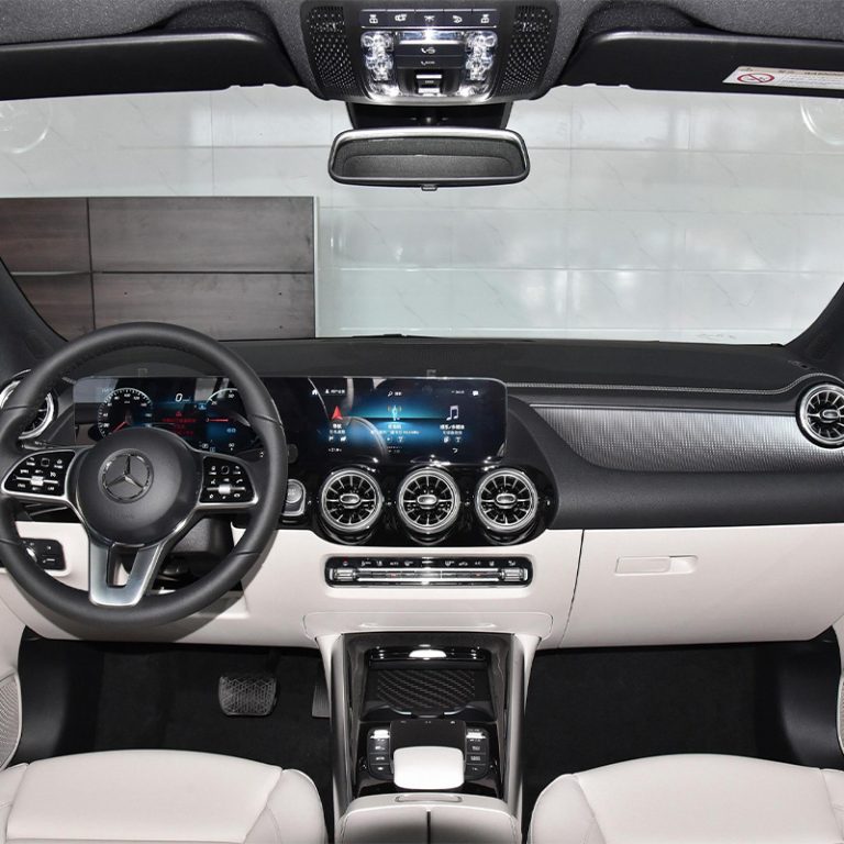 Mercedes-Benz EQA-Interior