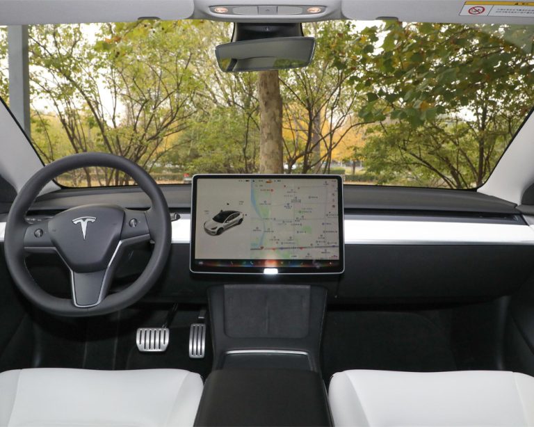 Tesla-Model 3-Interior