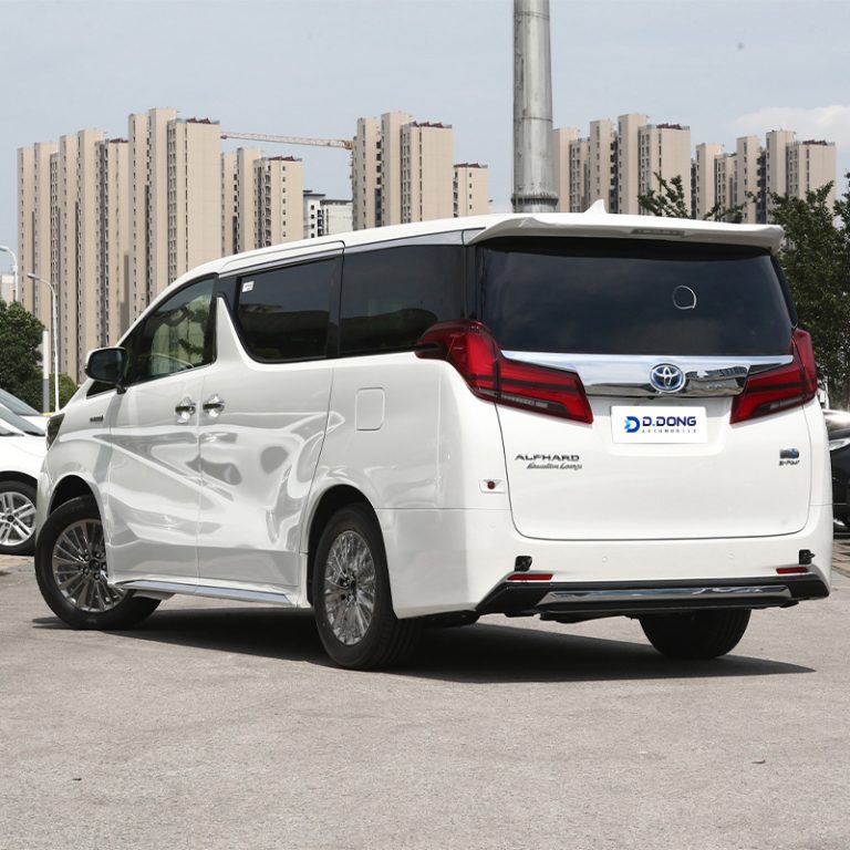 Toyota-Alphard-Right-rear