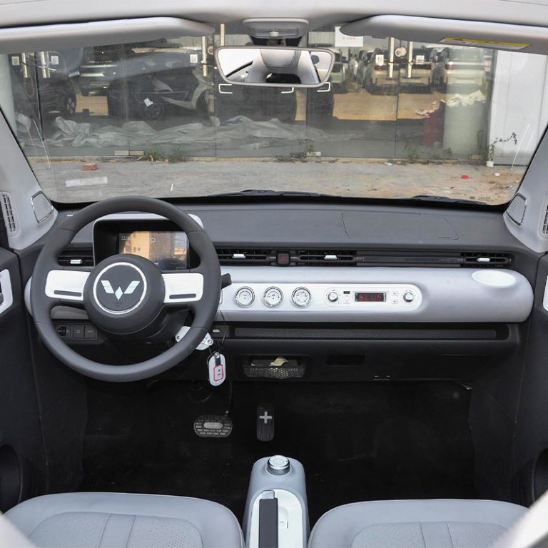 WuLing-MiNi(Cabrio)-Interior